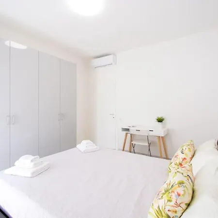 Apartmán Eden Living - Rooftop & Spiaggia Poetto 3 Min *