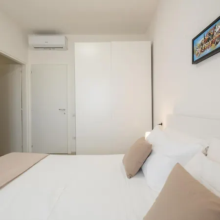 Eden Living - Rooftop & Poetto 3 Min * Quartu Sant'Elena